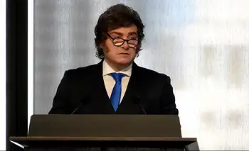 El riesgo país sigue subiendo en medio de las dudas sobre Milei y su programa