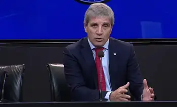 ANSES: Caputo anunció que se usarán fondos del organismo para impulsar créditos hipotecarios