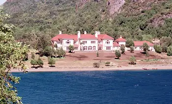 Lago Escondido: ascendieron al juez y cada vez tenemos menos república