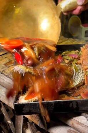 Mostró como cocinar un cocodrilo y lo destruyeron en TikTok
