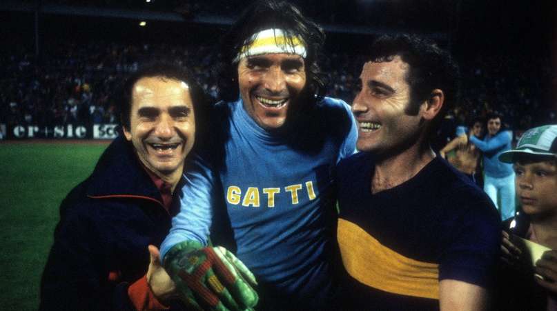 Boca le rinde homenaje a Hugo Gatti con una estatua en La Bombonera