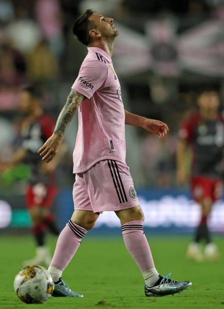 Messi no completó el partido con Inter Miami y encendió las alarmas