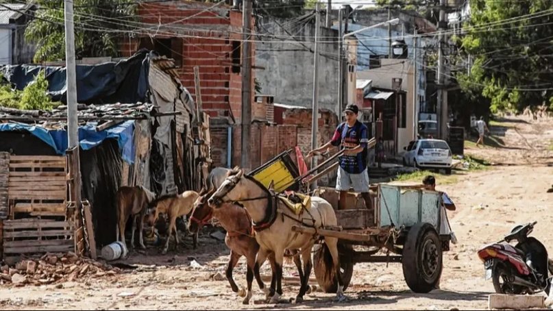 La pobreza en Argentina alcanzó el 52,9% en el primer semestre de 2024