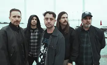 Eterna Inocencia celebra 25 años de un hito del hardcore punk con la nueva versión de «Le Pertenezco a Sus Ojos»