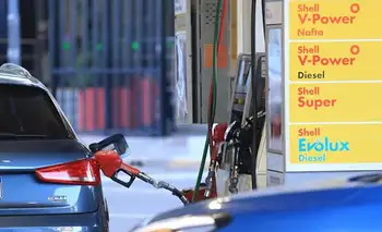 Nafta: llenar el tanque cuesta 5% más a partir de este viernes