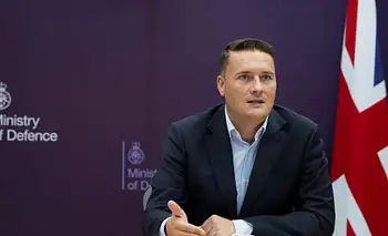 Malvinas: el secretario de Defensa británico dijo que están listos para defender las islas por la fuerza