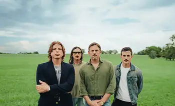 Kings of Leon estrena su nueva canción "Cold Blue Dawn" con un innovador video musical
