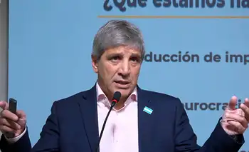Casación revisará el sobreseimiento de Caputo por el bono a 100 años y la causa sigue abierta
