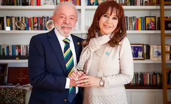 Cristina Fernández felicitó a Lula por el triunfo en Brasil: "17 de octubre electoral"