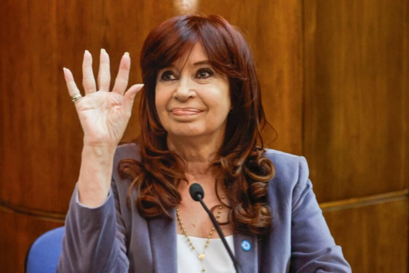 A horas del fallo en la causa Vialidad, Cristina Kirchner denunció un intento de proscripción "de por vida"