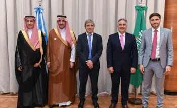 El Gobierno acompañó la firma de acuerdos con el fondo saudí para el Acueducto Biprovincial Santa Fe - Córdoba