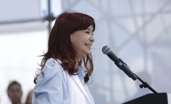 Salud mental: la chicana de Cristina Kirchner a Javier Milei durante un acto en Rosario