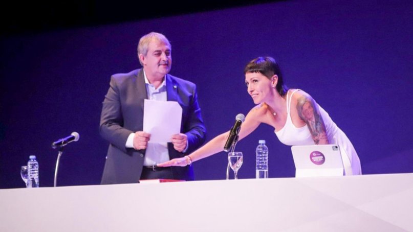 Mayra Mendoza: "La felicidad se logra cuidando a la mayoría"